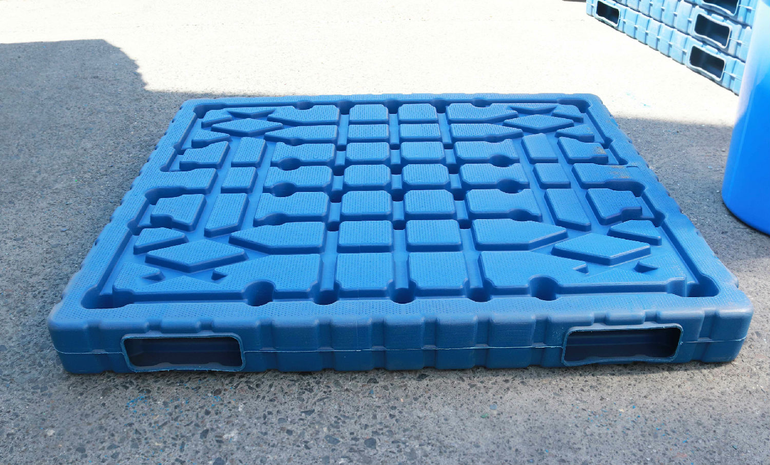 吹塑托盤整體圖.jpg 吹塑托盤整體圖.jpg