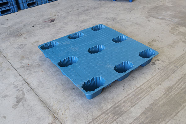 1111九腳吹塑托盤 1111九腳吹塑托盤