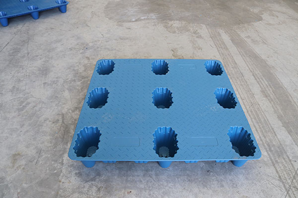 1111九腳吹塑托盤 1111九腳吹塑托盤