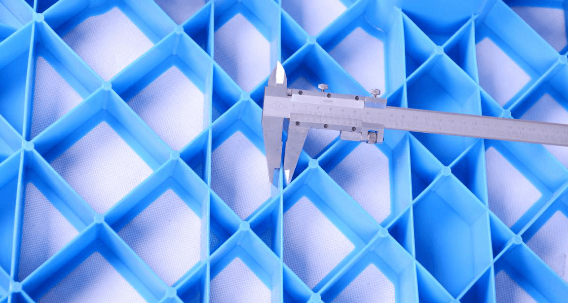 作為倉(cāng)儲(chǔ)物流利器的塑料托盤(pán)，談?wù)勥@九個(gè)優(yōu)勢(shì)和價(jià)格！