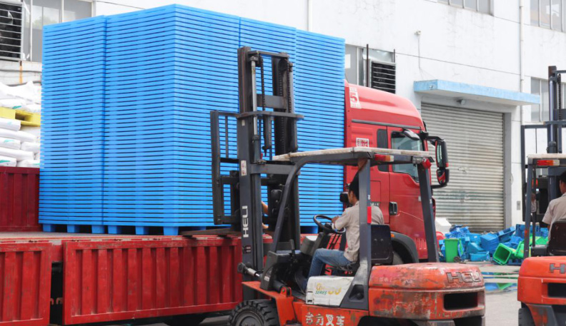 時代更迭，塑料托盤依舊穩(wěn)坐正位無法撼動