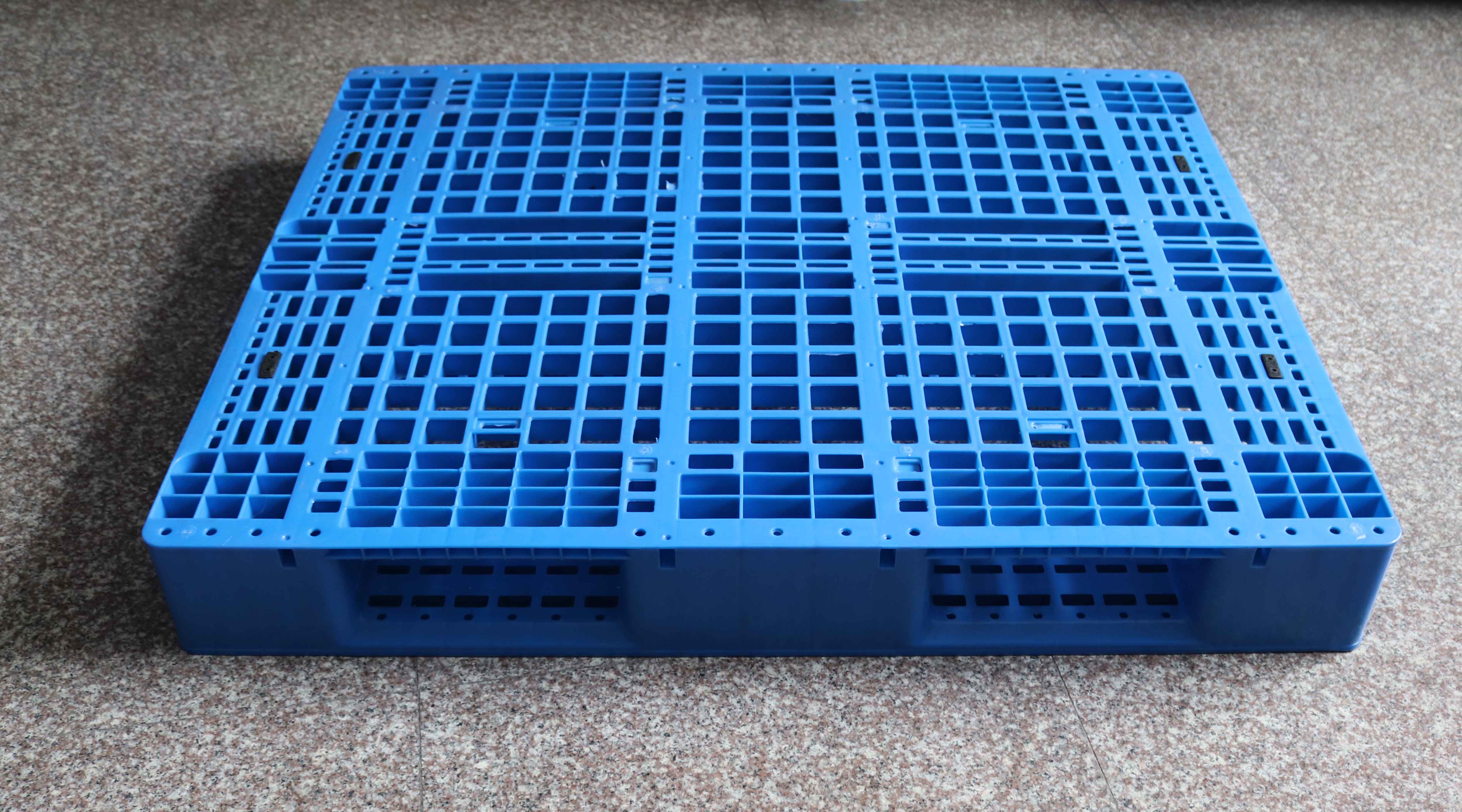 周轉(zhuǎn)箱和塑料托盤如何相互選擇？